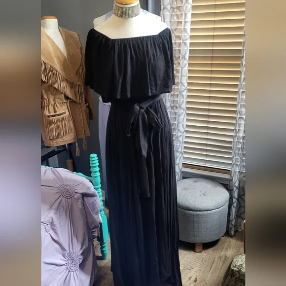 Fun and Flirty Boho Maxi Dress by Meghan Los Angeles - Picture 7 of 7